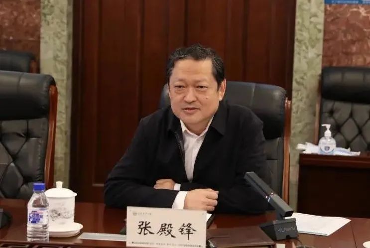 长春市委常委净月高新区党工委书记王长久一行到吉林农业大学调研并