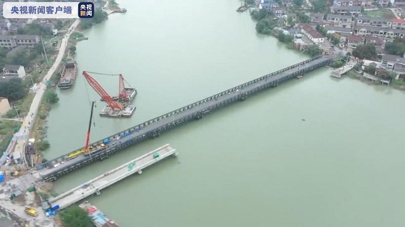扬州壁虎大桥被撞后续来了 壁虎河钢便桥今日通车