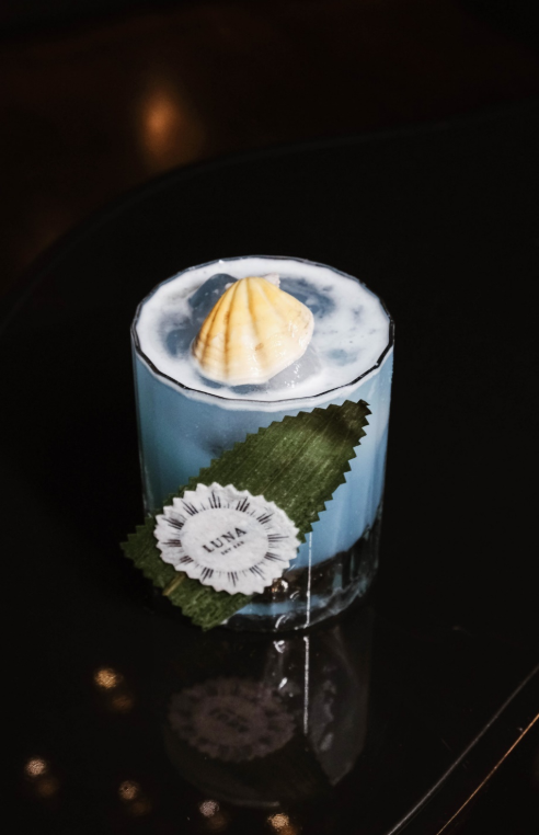 (迪拜国金中心四季酒店-水瓶座鸡尾酒)