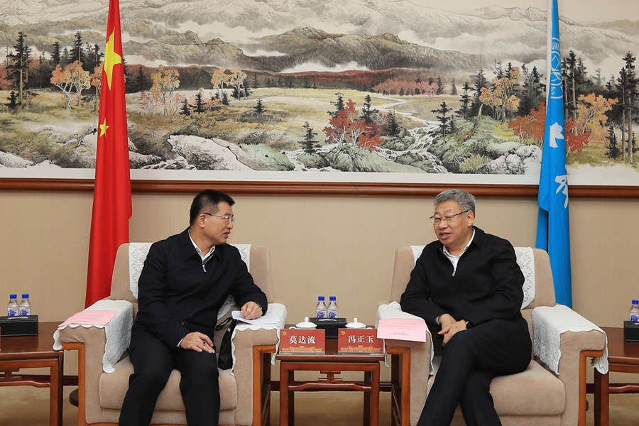 共商选调工作深化省校合作67校党委常务副书记冯正玉会见广西壮族