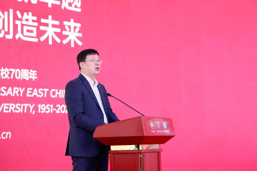  中国建筑第八工程局有限公司党委副书记,总经理章维成致辞