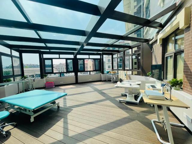 康复设备的有哪些服务能级全面提升，车墩居民在“家门口”的康复中心可享专业级诊疗_https://www.jmylbn.com_新闻资讯_第5张