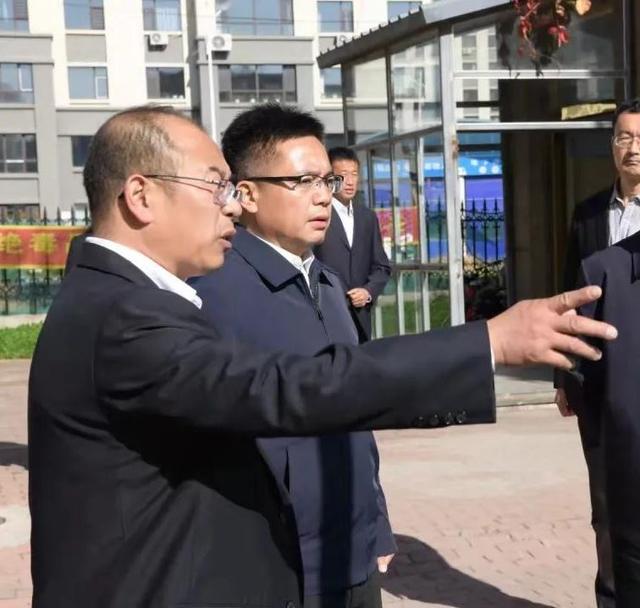 抚松县委书记曾钒胜调研义务教育均衡发展情况