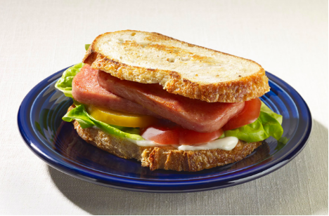 上海梅林午餐肉疑吃出尖锐塑料 食品质量安全问