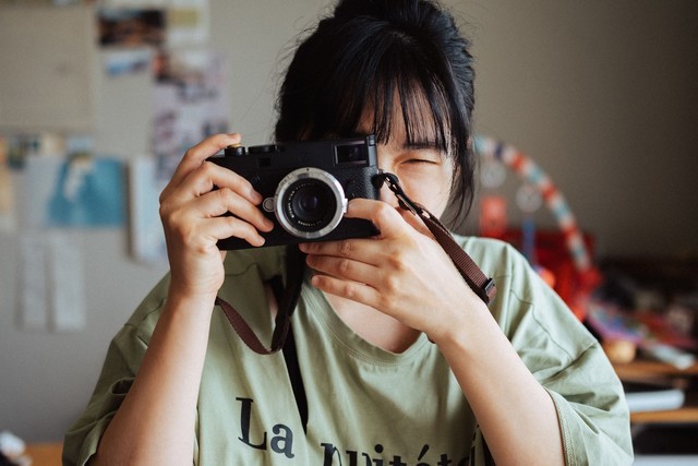 妹纸别看卡片机就嫌弃 卖得比可能单反都贵！