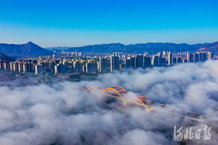 河北迁西云海里探寻城市美