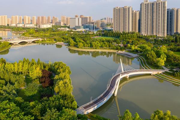 双湖科技城 · 图源自郭瑞《俯瞰天健湖》作为郑州高新智慧新城的缩影