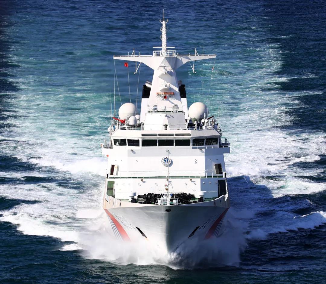 我国首艘万吨海巡船交付入列