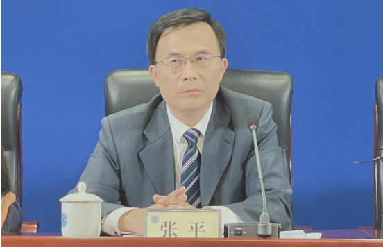 浙江省卫生健康委主任,中医药管理局局长张平在新闻发布会现场