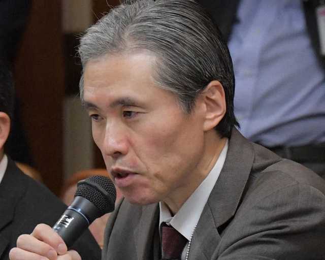 酒田元洋在国会中发言（日媒2020年1月22日摄）