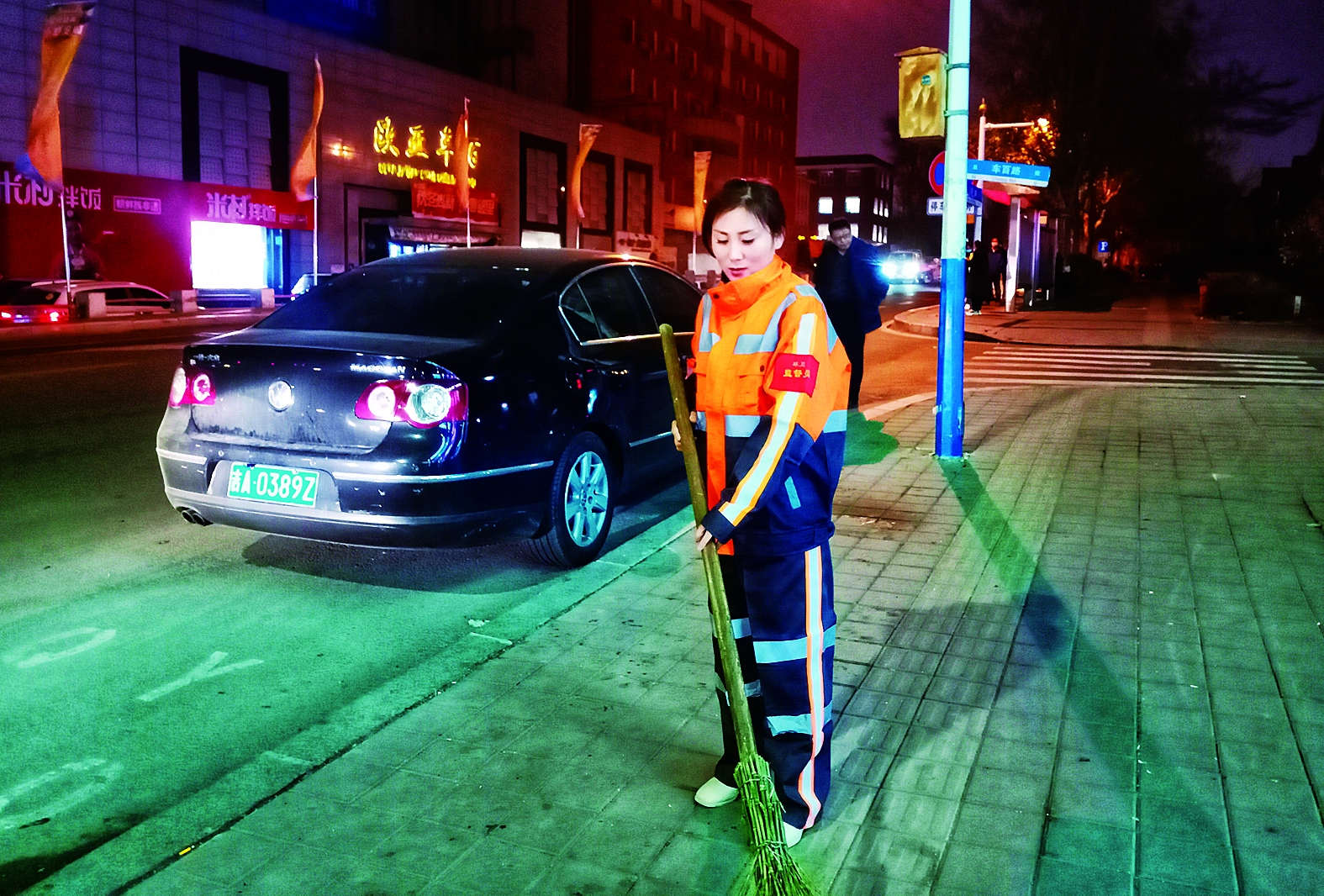 姜洋洋:脚踏实地的"城市美容师"_新浪财经_新浪网