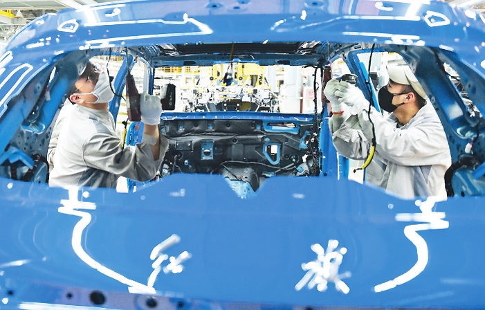 日前,记者探访中国一汽红旗新能源汽车工厂,发现整个项目正在进行达产