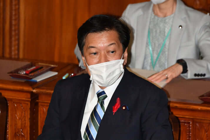 岸田内阁新环境相被爆痴迷 邪教 扬言 咒杀 同僚 日本 内阁 新浪新闻