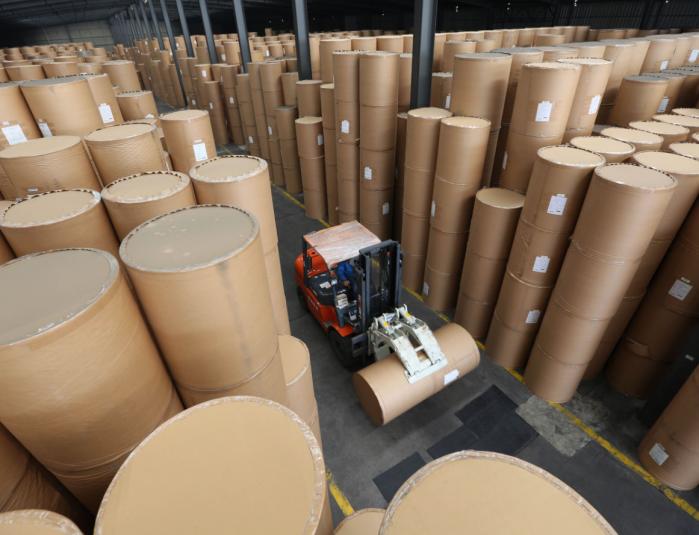 纸价"接力"上涨:纸企1月余提价7轮,纸板厂无奈限量接单|纸业_新浪财经