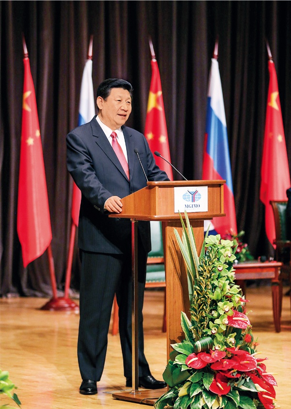 2013年3月23日，国家主席习近平在莫斯科国际关系学院发表演讲。新华社记者 丁林/摄