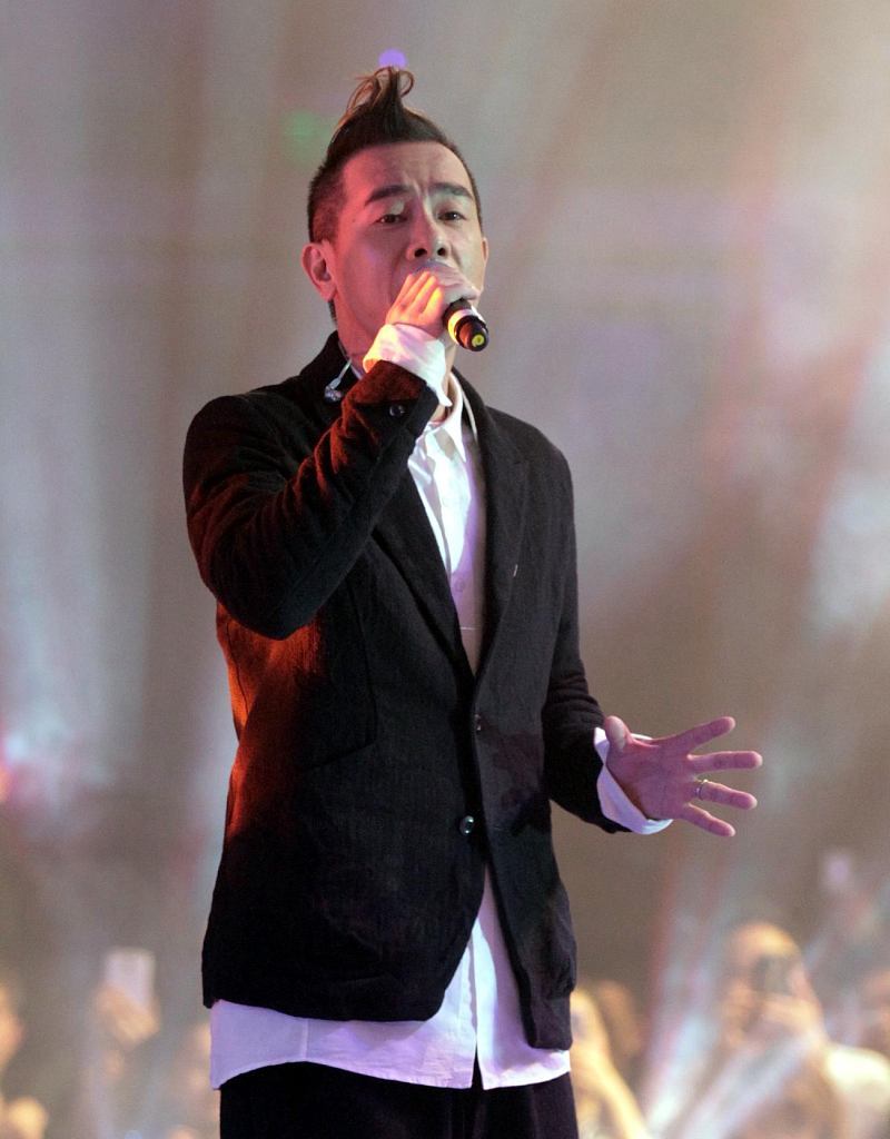 大湾区哥哥走红陈小春更多香港艺人正融入大湾区的发展