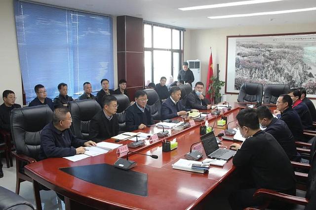 洛川县委书记张继东,县委副书记,代县长张晶,县委常委,副县长申连庚