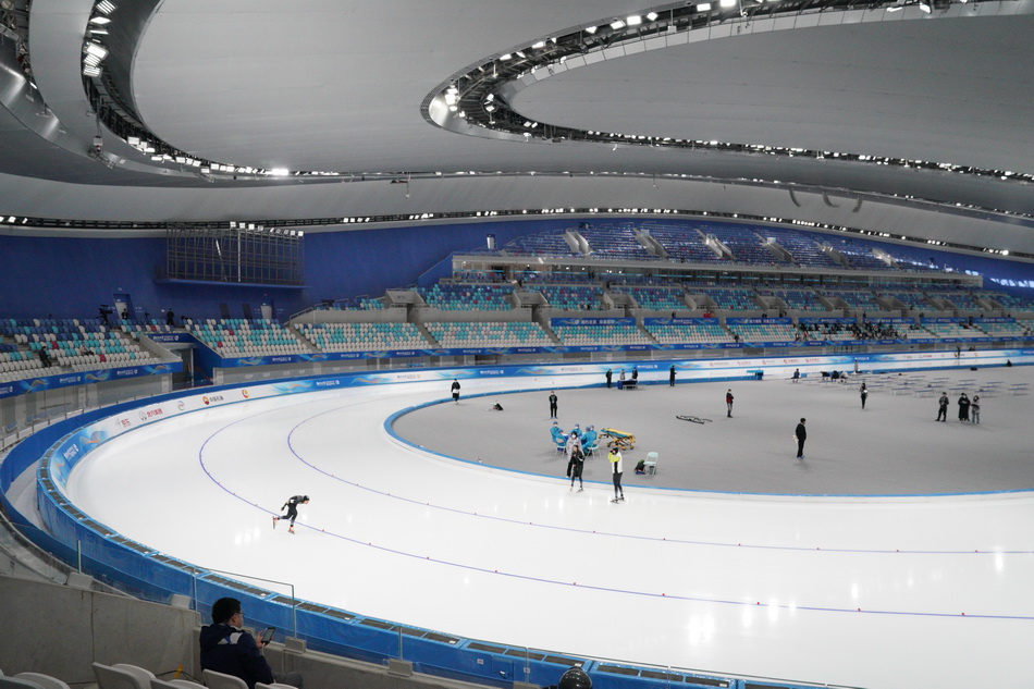 北京冬奥探馆国家速滑馆冰丝带颜值与智慧并存