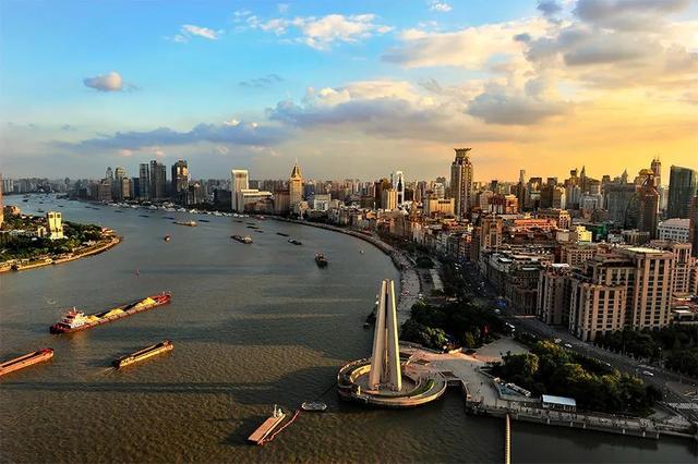 迎接上海市黄浦区第三次党代会胜利召开