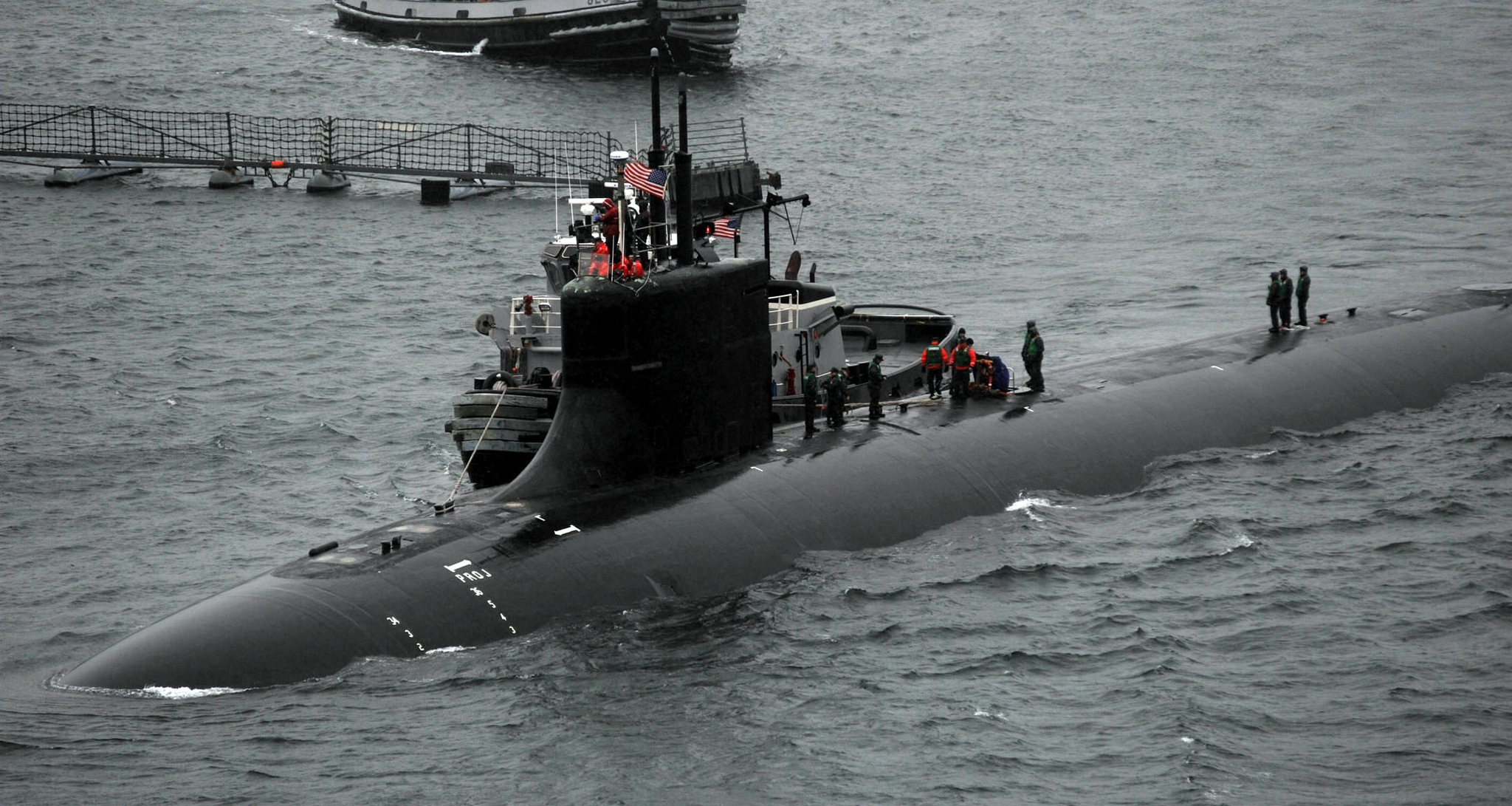 美南海撞山核潜艇正副舰长被解职 原因是"失去信心"