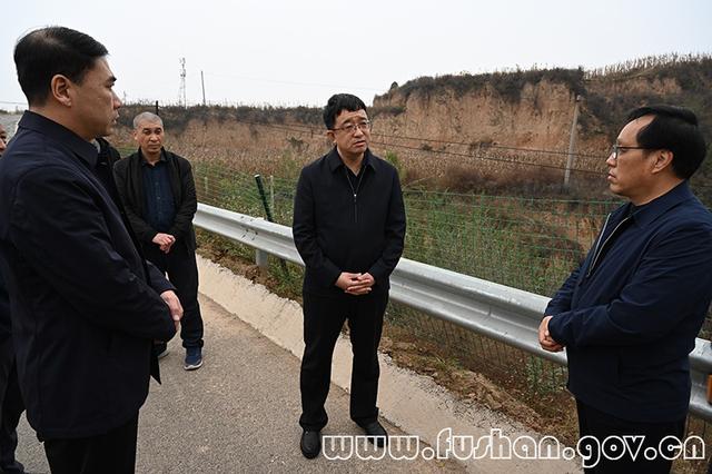 扈新起检查指导引沁入汾浮山供水工程建设情况