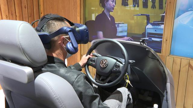 身临其境体验车祸现场松江交警首创aivr模式宣传文明驾驶