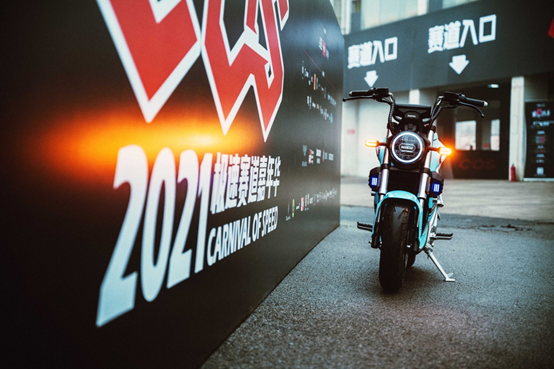 与顶级超跑一争高下scc急速赛道新日mikusuper再出风头