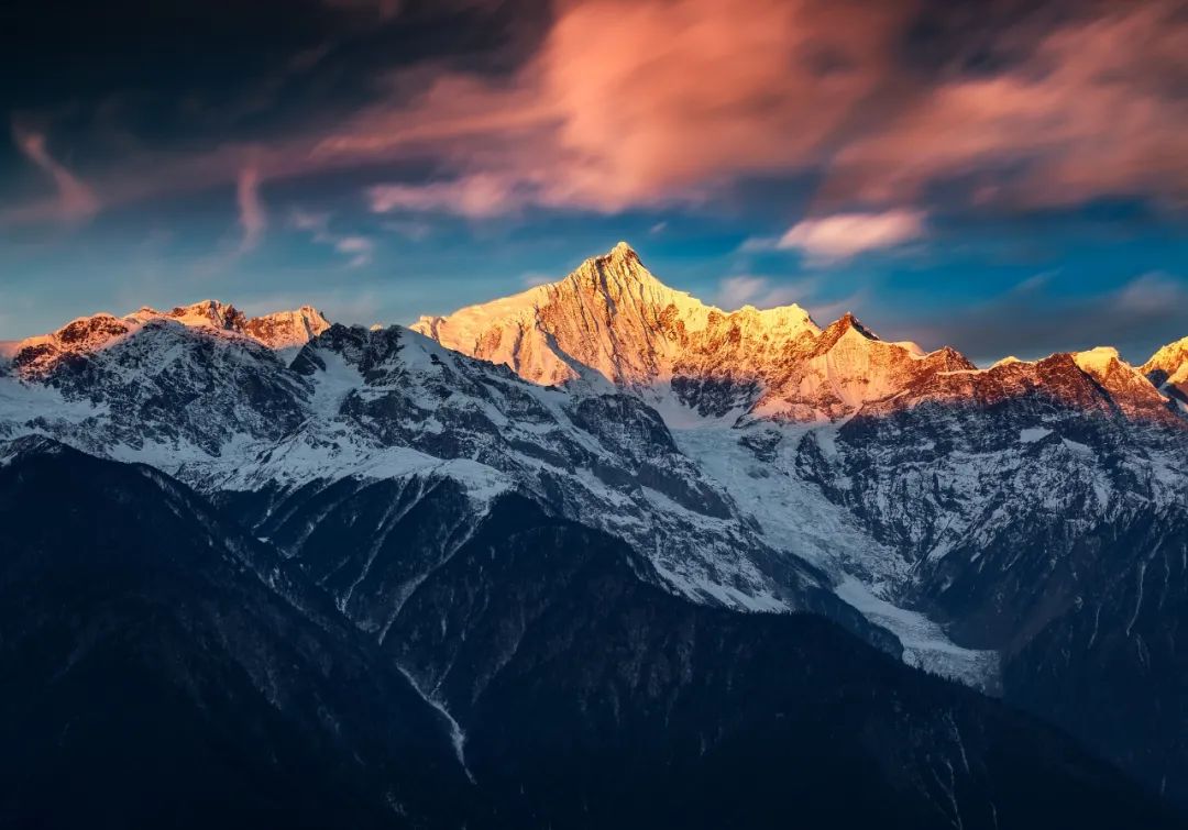 【云游特色小镇】德钦·梅里雪山小镇:没有人能够拒绝的桃源秘境|云南