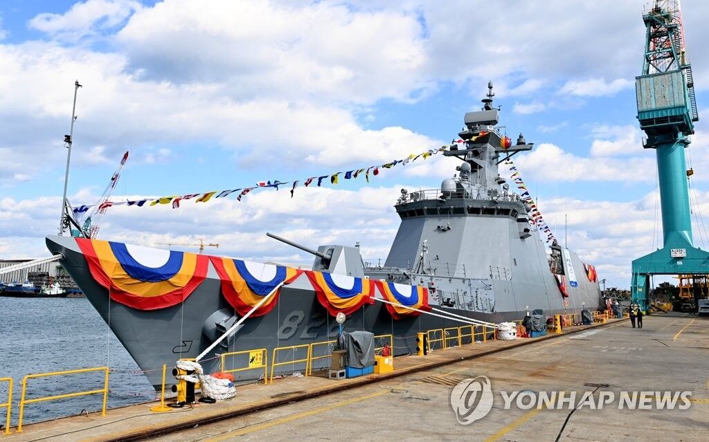 韩国最新一艘护卫舰下水 以11年前沉没"天安舰"命名