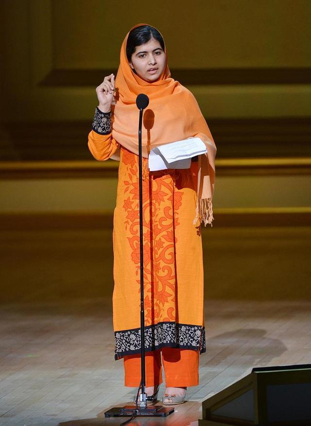 曾称不会结婚事前没有任何征兆马拉拉突然结婚英媒表示惊讶