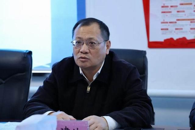 旗委书记赵建波深入宝日希勒镇督导苏木镇换届选举等各项工作