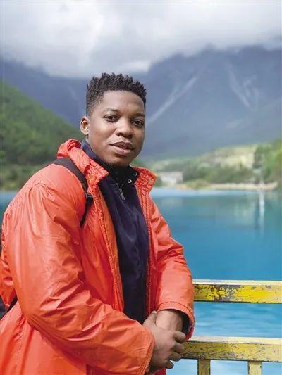 安吉尔 赤道几内亚 26岁 翻译员.受访人供图