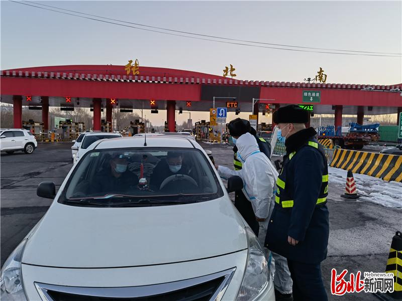 河北张北县迎冬奥全民抗疫志愿者在行动