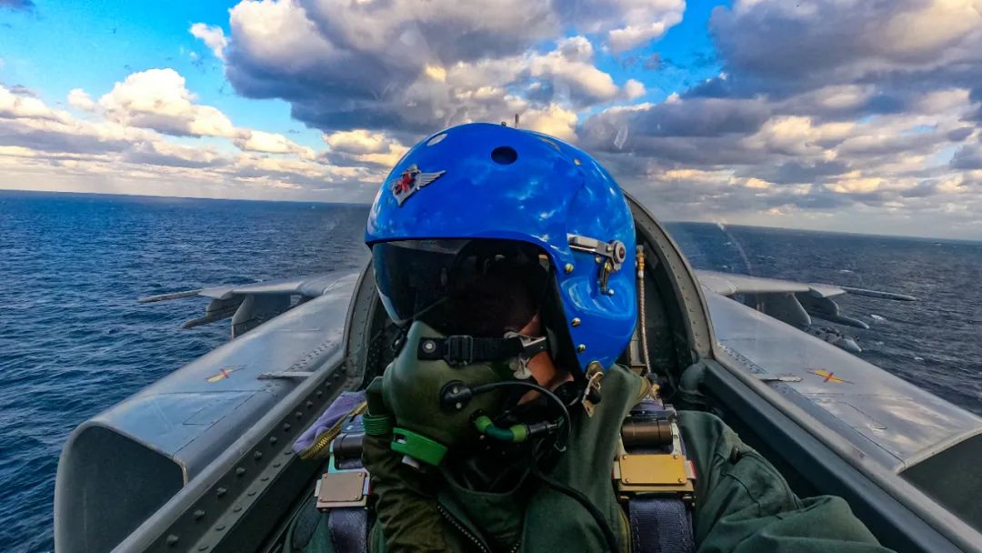 飞豹|飞行员_新浪军事_新浪网