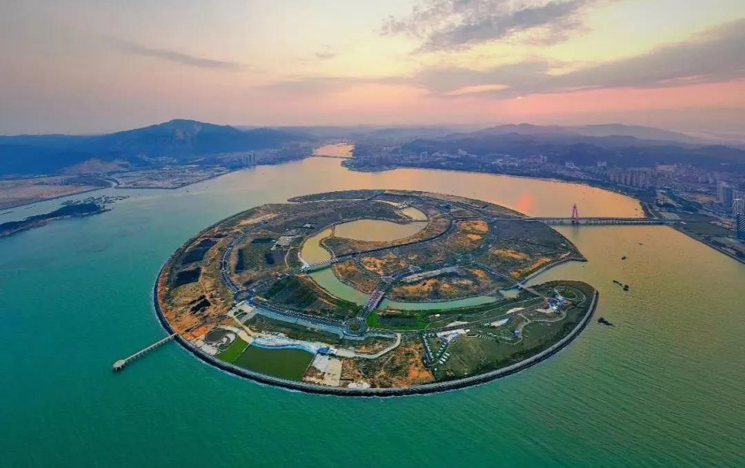 双鱼岛开发启动暨项目奠基仪式举行