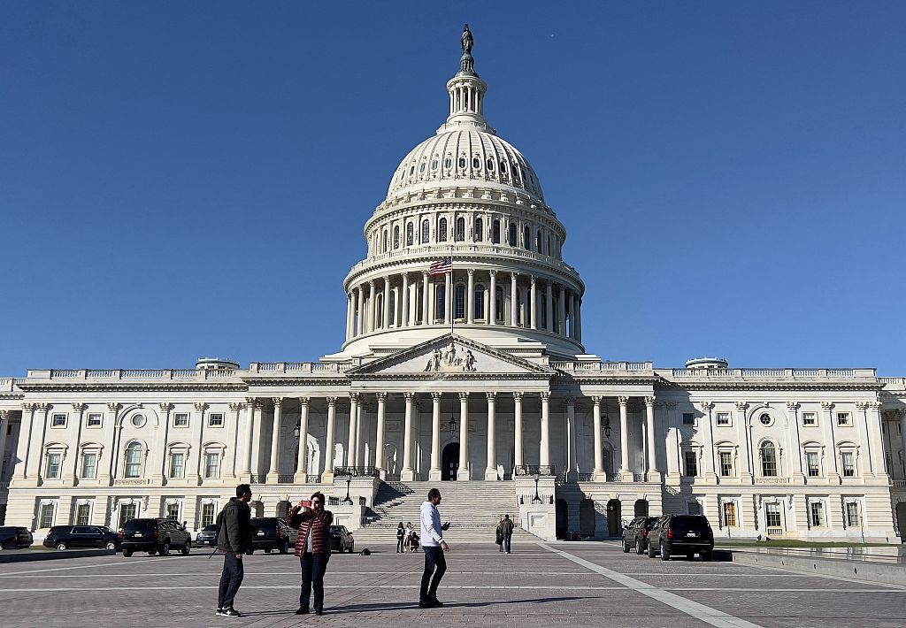 美国众议院通过1.9万亿美元社会支出法案