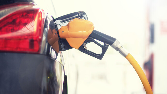 时间定了 油价格即将调整 国内成品油价有望实现“六连降”