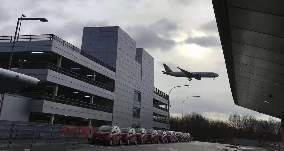 俄罗斯延长与英国间飞行禁令至2月1日