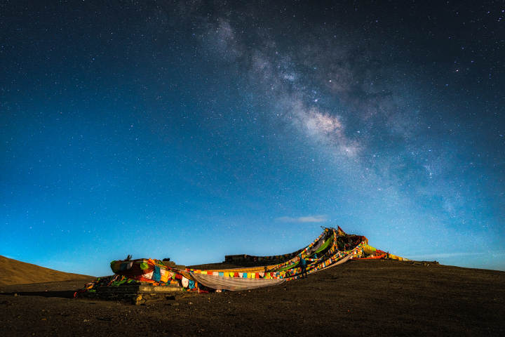"他们离星空那么近,却从没认真看过月亮星宿",4000米海拔地,杭州老师