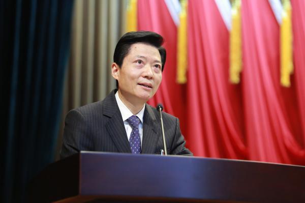 嘉定区委书记陆方舟在总结嘉定过去五年的发展成就时说:"五年来,我们