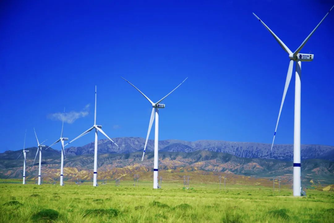 其中,拥有全国最完整海上风电产业链的江苏省近年来