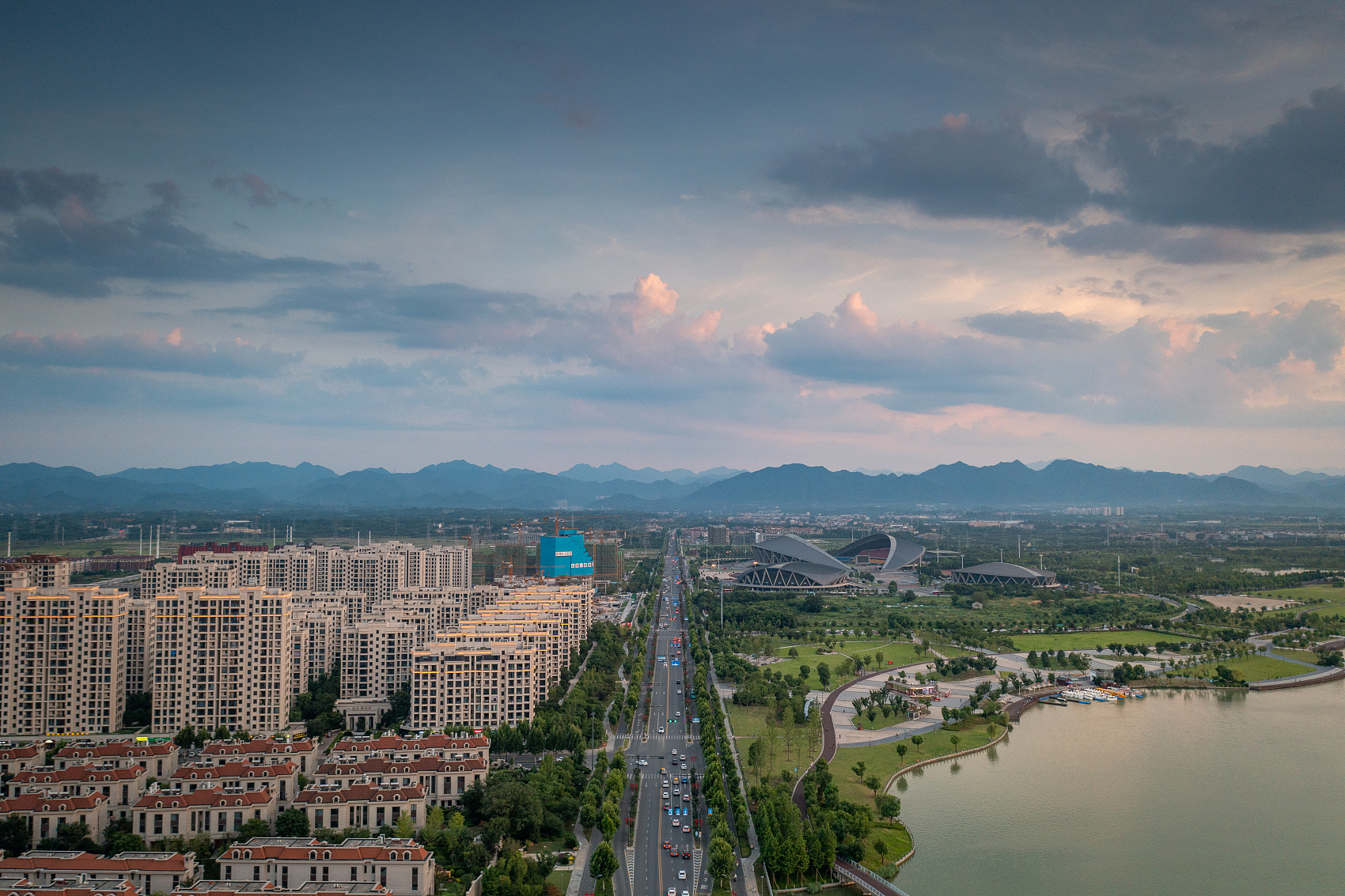 那个房价超3万元/平方米的县城,楼市现在冷成啥样了?