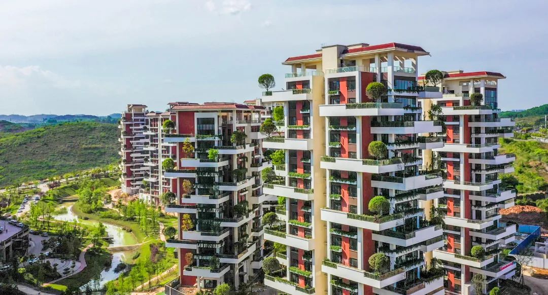 贵州媒体团齐点赞贵安花语墅让生活回归诗意与自然