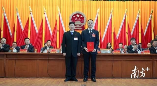 乐昌市第十六届人民代表大会第一次会议胜利闭幕,刘华益当选市长