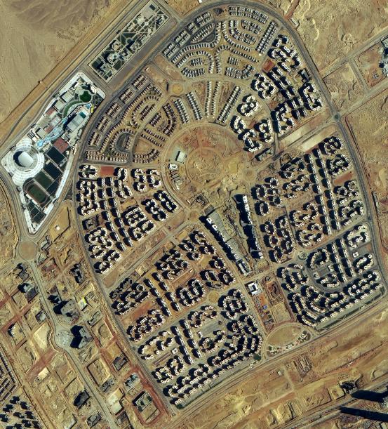 吉林一号卫星于2021年11月3日拍摄的R3住宅综合体卫星影像。长光卫星技术有限公司供图