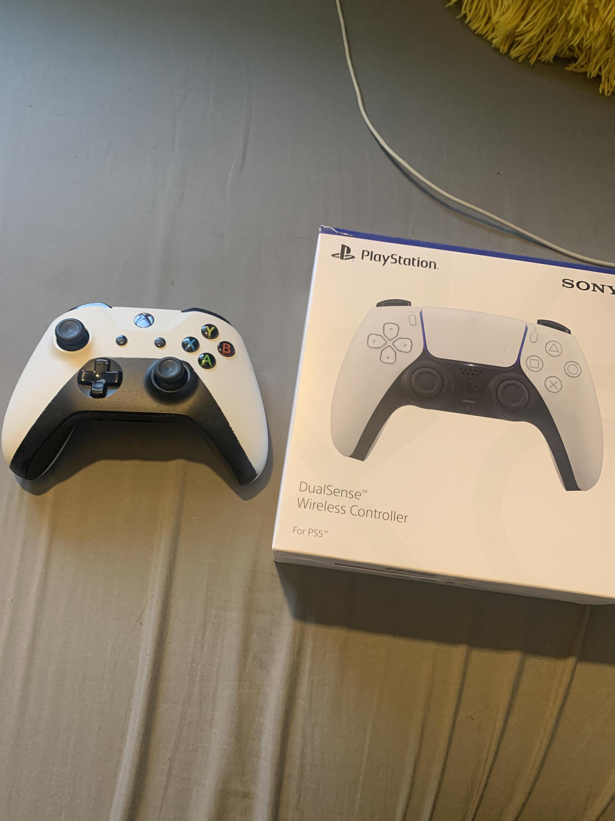 又一起购物翻车ps5手柄变ps5手柄配色的xbox手柄