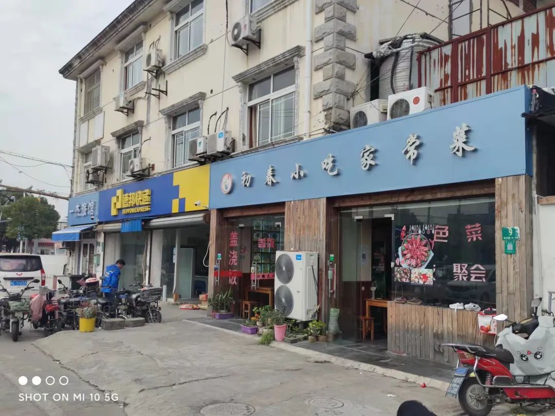 店招店牌换新街容街貌焕新经开区专项行动见成效