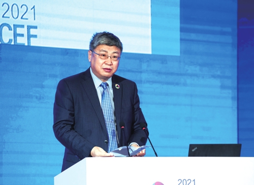 国家能源投资集团有限责任公司党组副书记,总经理刘国跃:做好青海能源