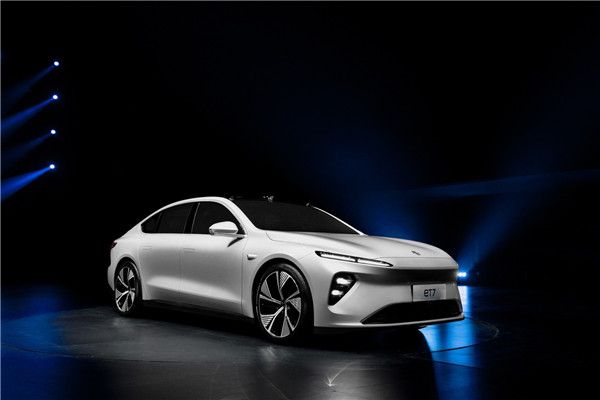 贵圈真乱！电通数码CEO张喆翔被实名举报，多项罪行不堪入目