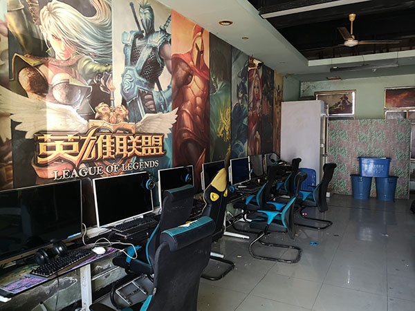 从一起案件讯问中发现蛛丝马迹检察机关出手打击松江黑网吧